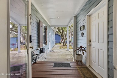 Properties like this with such warmth and character don't come - photo 39