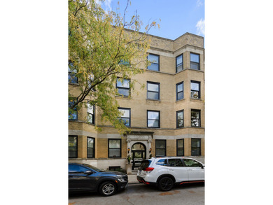 Lake Michigan - Cook County Condo Active Under Contract in Chicago Illinois