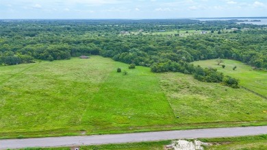 Lake Acreage For Sale in Corsicana, Texas