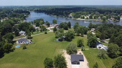 Brand New Construction Near the Lake! This beautiful 3-bedroom - photo 9