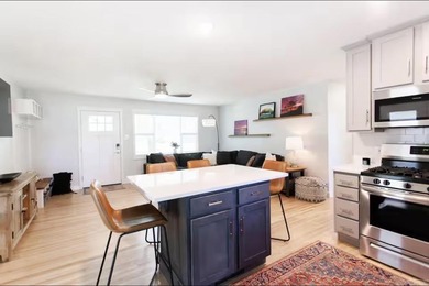 Beautifully remodeled home (2021) with Arkansas River views - photo 11