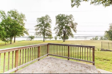 Beautifully remodeled home (2021) with Arkansas River views - photo 38
