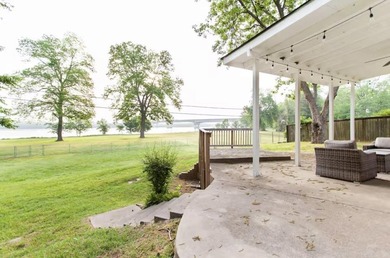 Beautifully remodeled home (2021) with Arkansas River views - photo 42