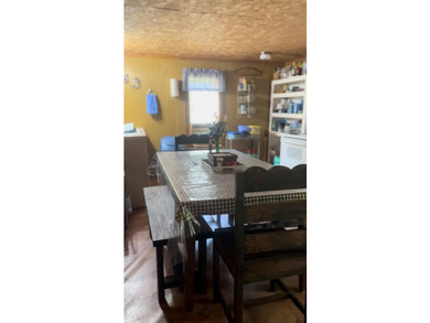 Escape to your charming lake getaway at Lake Sam Rayburn! This - photo 4