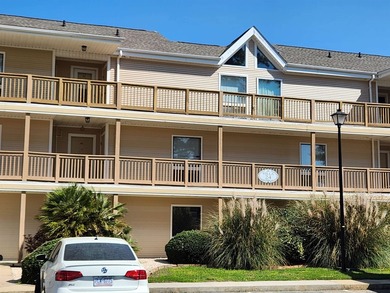 Welcome to this unique and versatile first-floor 2-bedroom - photo 4