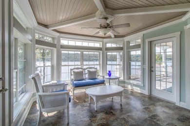 Phenomenal Crystal Lake setting for this exceptional property! - photo 11