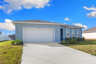 Brand new construction located on a freshwater canal in a highly - photo 3