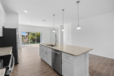 Brand new construction located on a freshwater canal in a highly - photo 8