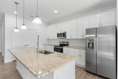 Brand new construction located on a freshwater canal in a highly - photo 10