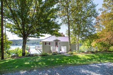 Phenomenal Crystal Lake setting for this exceptional property! - photo 25