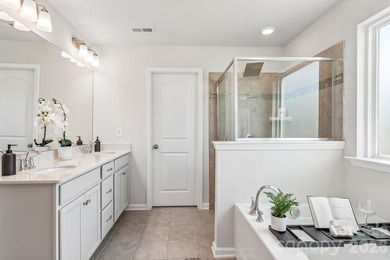 Welcome to The Palisades, one of Charlotte's premier - photo 27