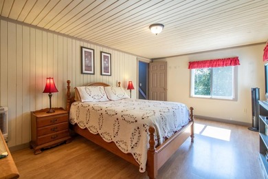 Phenomenal Crystal Lake setting for this exceptional property! - photo 34