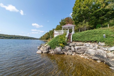 Phenomenal Crystal Lake setting for this exceptional property! - photo 46