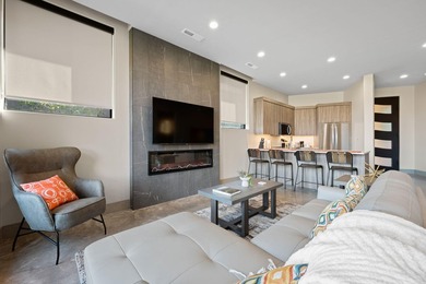EQUITY GOLF MEMBERSHIP INCLUDED. Beautiful brand-new home - photo 20