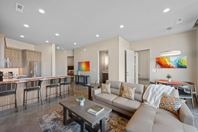 EQUITY GOLF MEMBERSHIP INCLUDED. Beautiful brand-new home - photo 21