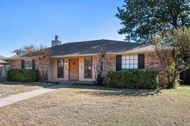 Joe Pool Lake Home For Sale in Cedar Hill Texas