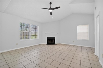 Welcome to this spacious unit located in the heart of North - photo 5
