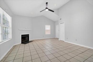 Welcome to this spacious unit located in the heart of North - photo 6