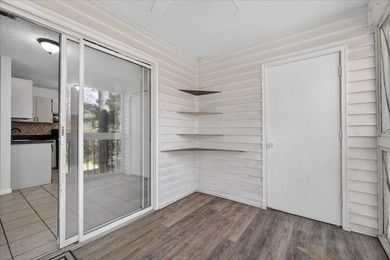 Welcome to this spacious unit located in the heart of North - photo 8