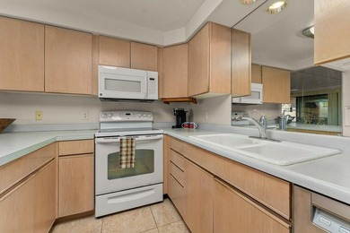 Discover a rare opportunity to own a 2-bedroom, 2-bath condo - photo 5