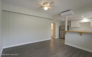 INVESTORS DREAM!!! 2 Spacious units in this beautifully updated - photo 13