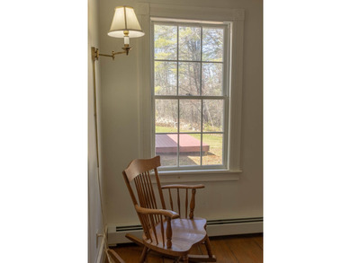 Some properties are simply rare. This one is a gem. Stretched - photo 14