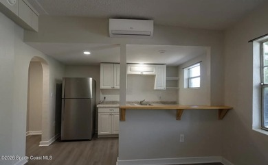 INVESTORS DREAM!!! 2 Spacious units in this beautifully updated - photo 14