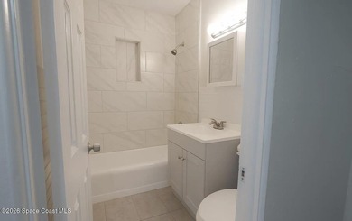INVESTORS DREAM!!! 2 Spacious units in this beautifully updated - photo 18