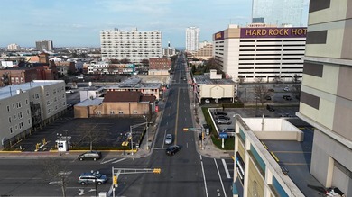 Prime opportunity to acquire a turnkey, income-producing surface - photo 2