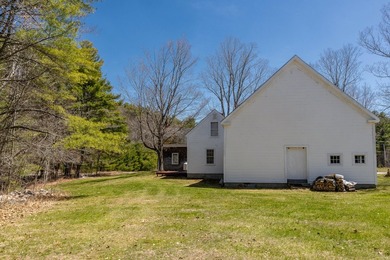 Some properties are simply rare. This one is a gem. Stretched - photo 33