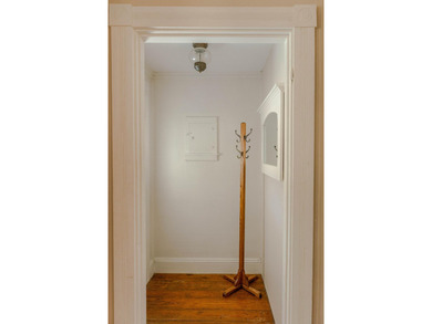 Some properties are simply rare. This one is a gem. Stretched - photo 44