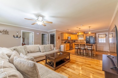 Welcome to your perfect getaway or full-time retreat in the - photo 10
