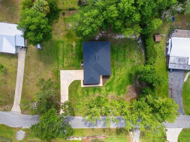 Under contract-accepting backup offers. Welcome to one of - photo 11