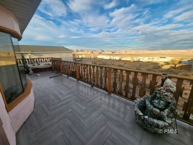 Lake Home For Sale in Greenehaven, Arizona