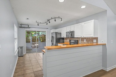 Welcome to this super cute 3-bedroom, 2-bathroom home perfectly - photo 12