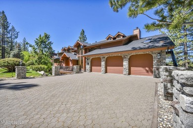 Experience the pinnacle of alpine luxury in this move-in ready - photo 3