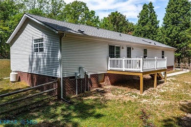 Enjoy the ideal blend of coastal and county living in this 3 - photo 31
