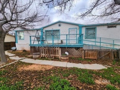Welcome to 1 Amado St. in Lake Powell Mobile Home Village