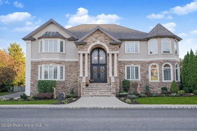 WELCOME TO THIS 'FIRST TIME OFFERED' ELEGANT FIVE BEDROOM - photo 1