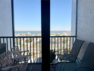 You will love living at Island Winds directly on the Gulf of - photo 9
