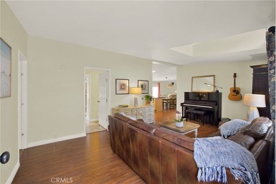 This beautiful 3 bedroom 3 bath beach cottage is complete with - photo 9