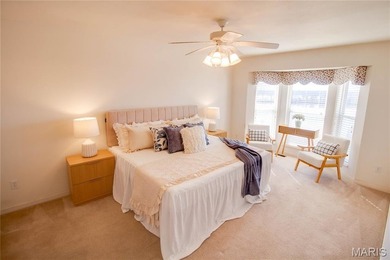 Enjoy stunning river views from this highly sought-after villa - photo 25