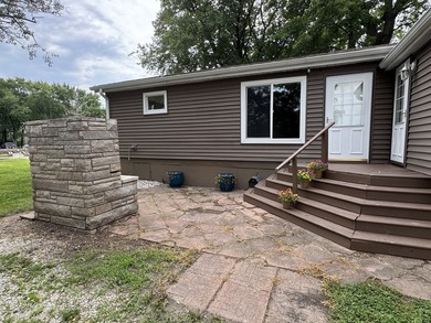 Located in the well-known Phelan Acres river community, this - photo 25