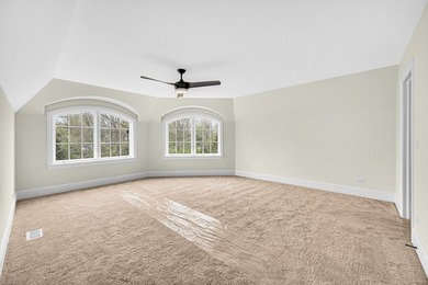 Welcome to this stunning custom-built new construction home - photo 27