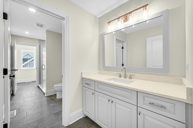 Welcome to this stunning custom-built new construction home - photo 28