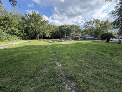 Located in the well-known Phelan Acres river community, this - photo 31