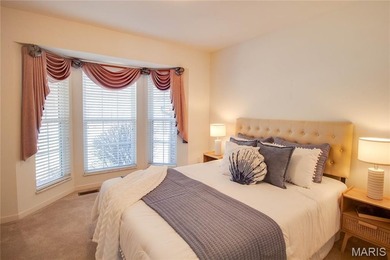 Enjoy stunning river views from this highly sought-after villa - photo 37