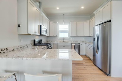 Stunning 6-year-old custom home sits on an oversized lot just - photo 6