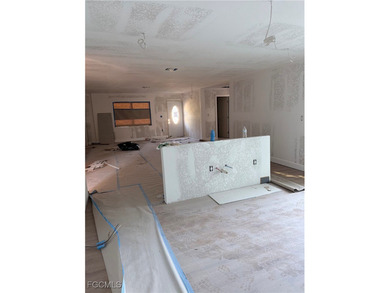 Investor opportunity with significant renovation work already - photo 7