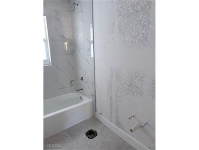 Investor opportunity with significant renovation work already - photo 9